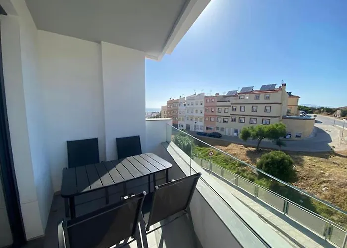 Apto Moderno, A Minutos De La Playa Y Del Centro