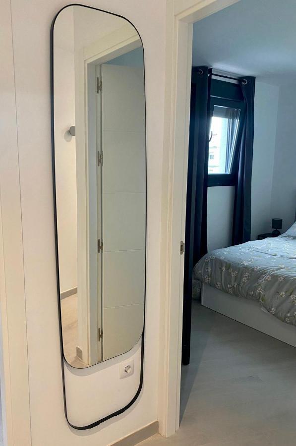 Apto Moderno, A Minutos De La Playa Y Del Centro * Tarifa